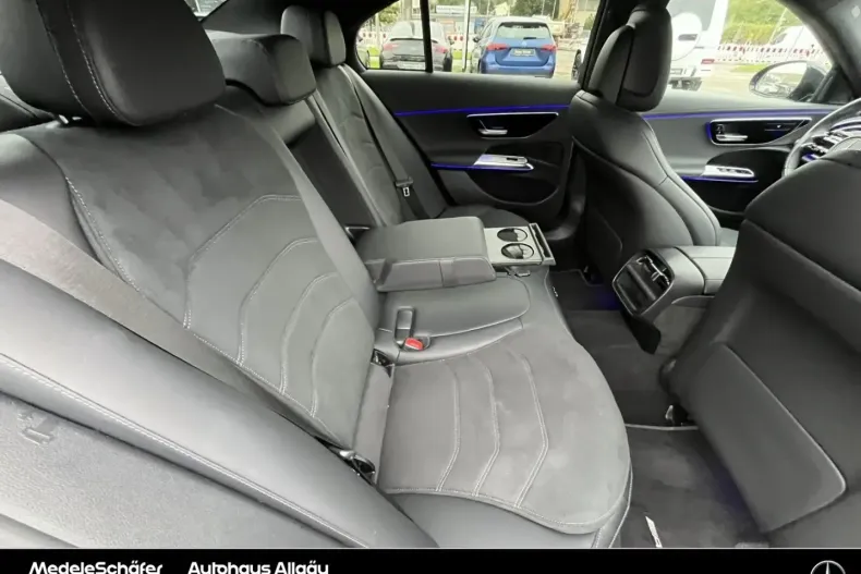 Mercedes-Benz E 200 din 2023 cu 44.938 km - oferta MER112233 - foto 15