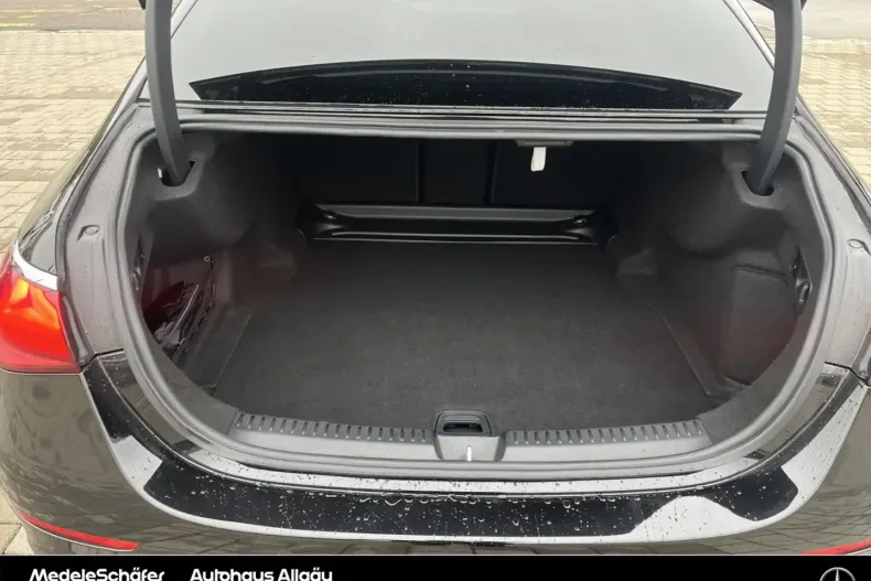 Mercedes-Benz E 200 din 2023 cu 44.938 km - oferta MER112233 - foto 17