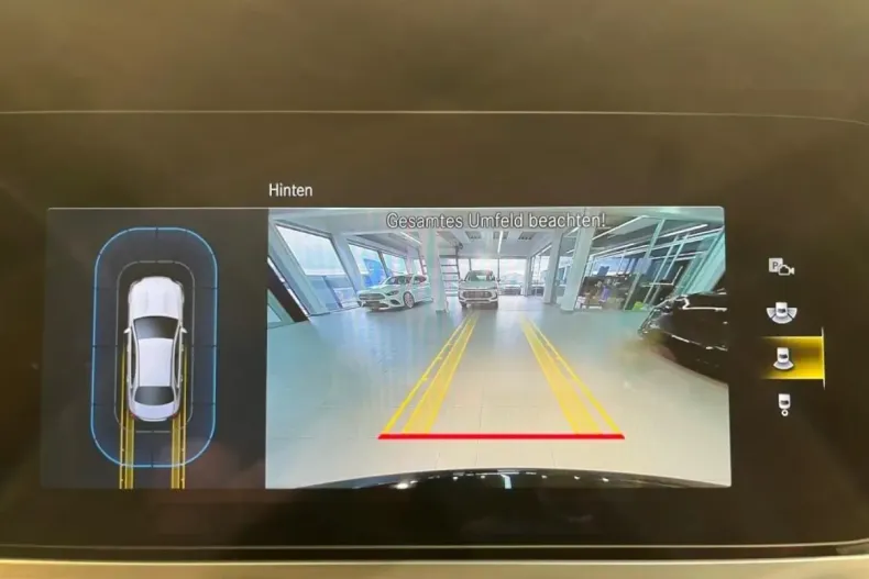 Mercedes-Benz E 300 din 2023 cu 38.355 km - oferta MER112235 - foto 6