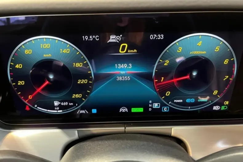 Mercedes-Benz E 300 din 2023 cu 38.355 km - oferta MER112235 - foto 9