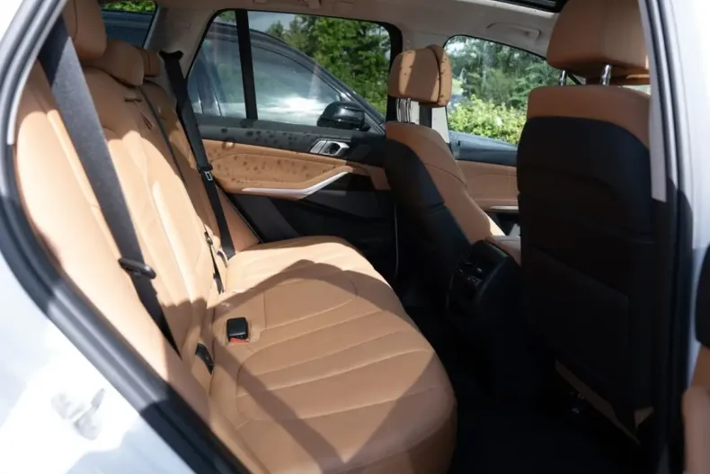 BMW X5 din 2021 cu 97.439 km - oferta BMW112253 - foto 4