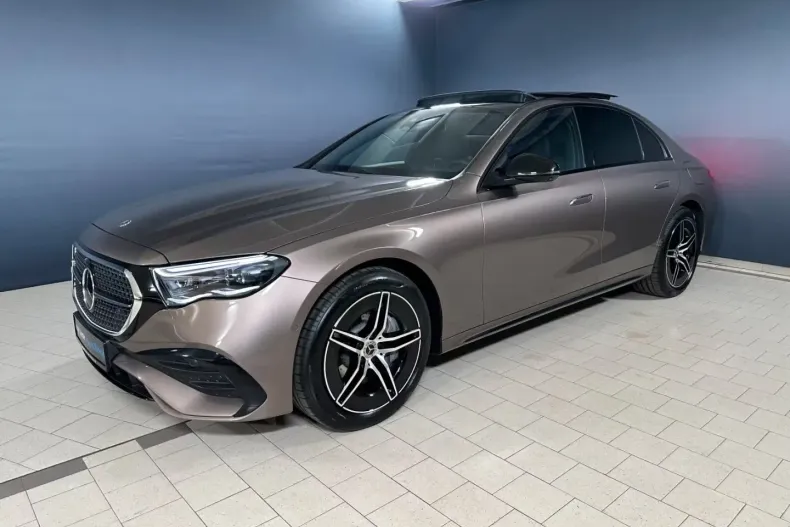 Mercedes-Benz E 300 din 2024 cu 4.463 km - oferta MER112254 - foto 1