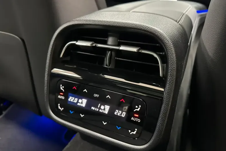 Mercedes-Benz E 300 din 2024 cu 4.463 km - oferta MER112254 - foto 4