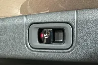 Mercedes-Benz E 300 din 2024 cu 4.463 km - oferta MER112254 - foto 13