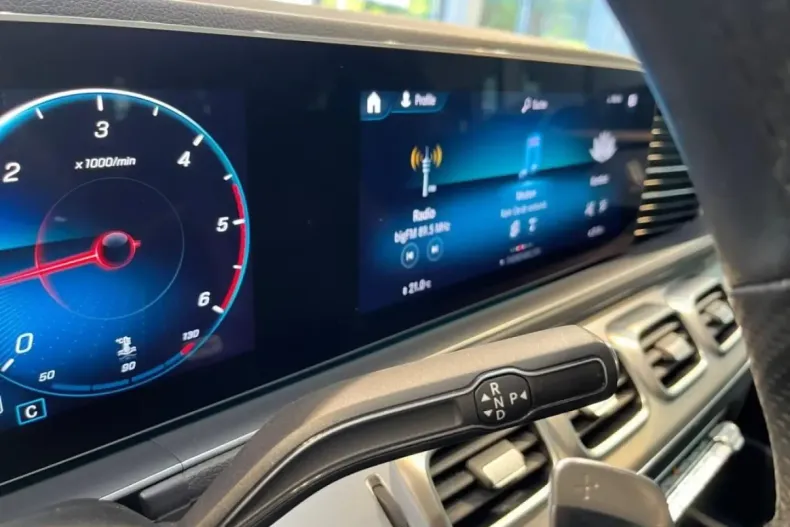 Mercedes-Benz GLE 300 din 2020 cu 65.108 km - oferta MER112262 - foto 16