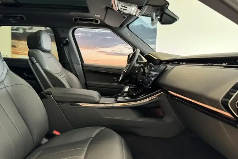 Land Rover Range Rover Sport din 2024 cu 25.050 km - oferta LAN112267 - foto 4