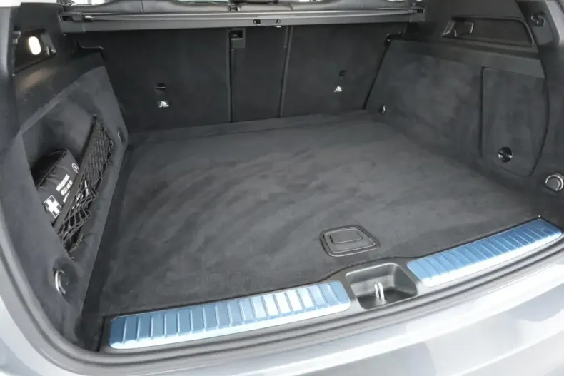 Mercedes-Benz GLE 300 din 2022 cu 61.922 km - oferta MER112279 - foto 23