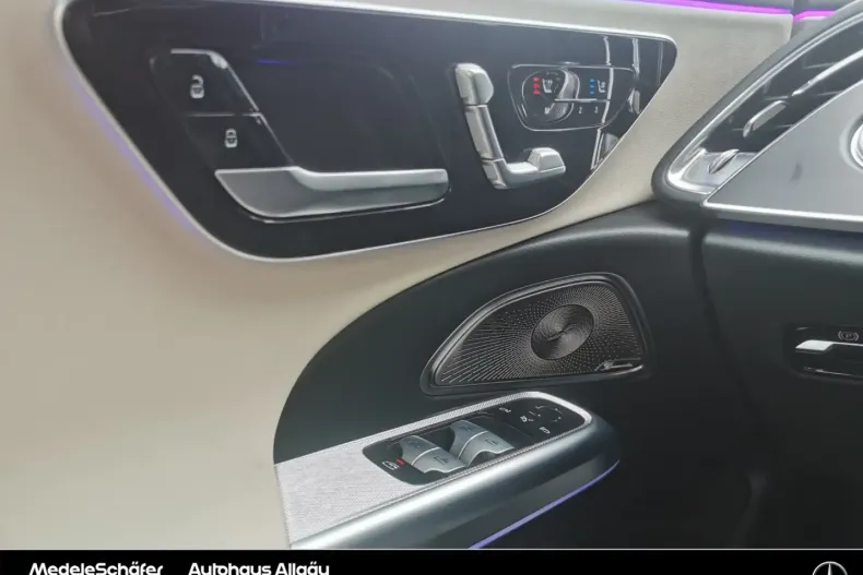 Mercedes-Benz E 300 din 2024 cu 27.935 km - oferta MER112296 - foto 7