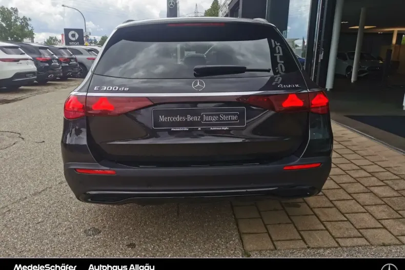 Mercedes-Benz E 300 din 2024 cu 27.935 km - oferta MER112296 - foto 11