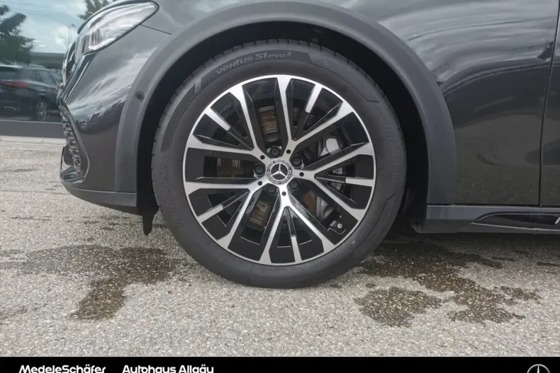 Mercedes-Benz E 300 din 2024 cu 27.935 km - oferta MER112296 - foto 14