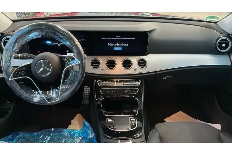Mercedes-Benz E 220 din 2022 cu 45.495 km - oferta MER112300 - foto 7