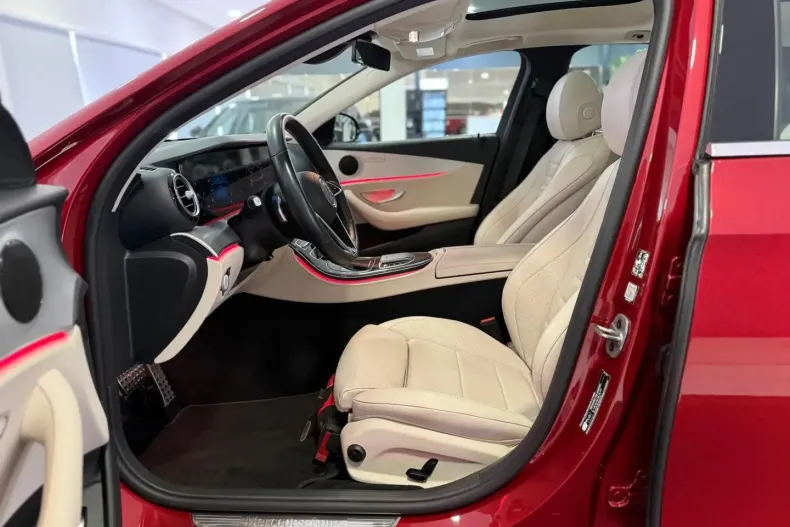 Mercedes-Benz E 220 din 2022 cu 56.331 km - oferta MER112301 - foto 15