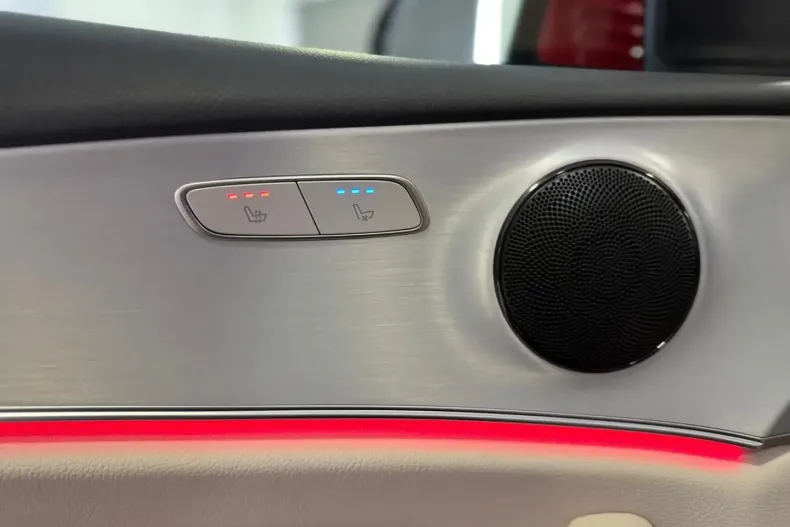 Mercedes-Benz E 220 din 2022 cu 56.331 km - oferta MER112301 - foto 16