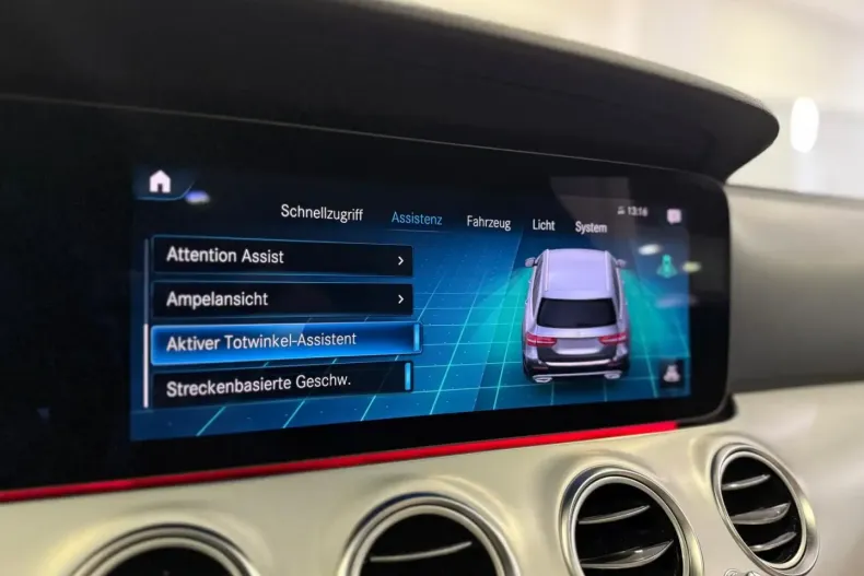 Mercedes-Benz E 220 din 2022 cu 56.331 km - oferta MER112301 - foto 35