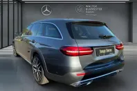 Mercedes-Benz E 220 din 2022 cu 38.608 km - oferta MER112302 - foto 11