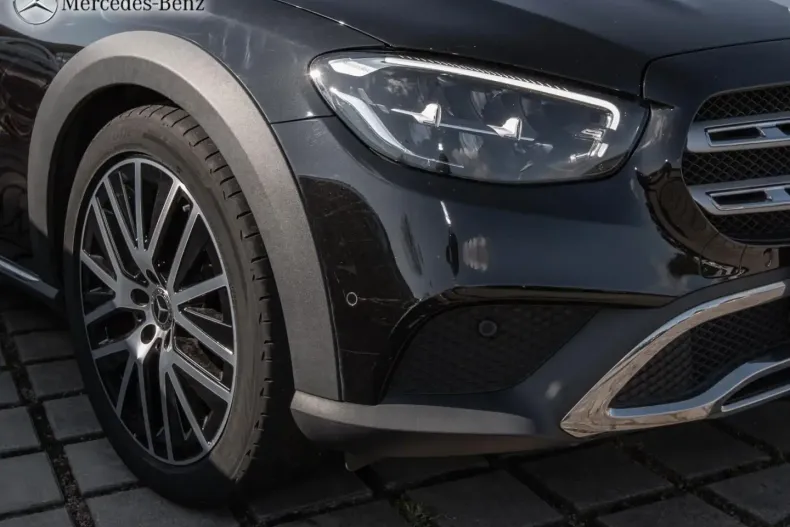 Mercedes-Benz E 220 din 2022 cu 90.220 km - oferta MER112304 - foto 2