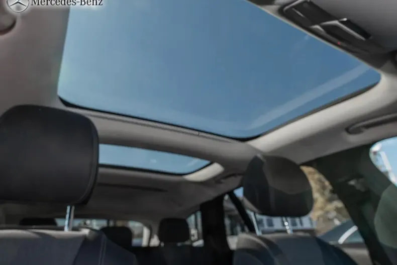 Mercedes-Benz E 220 din 2022 cu 90.220 km - oferta MER112304 - foto 7