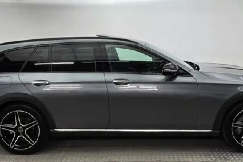 Mercedes-Benz E 220 din 2021 cu 92.374 km - oferta MER112307 - foto 5