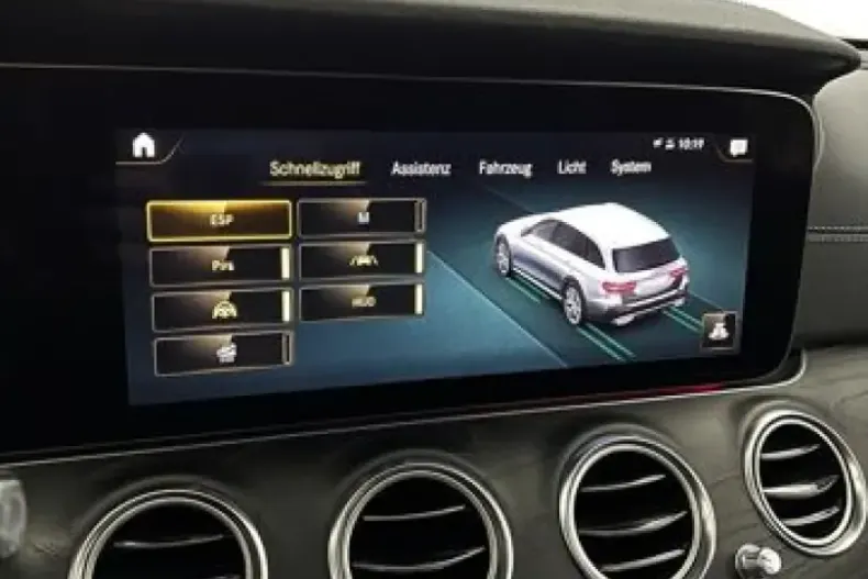 Mercedes-Benz E 220 din 2021 cu 92.374 km - oferta MER112307 - foto 25