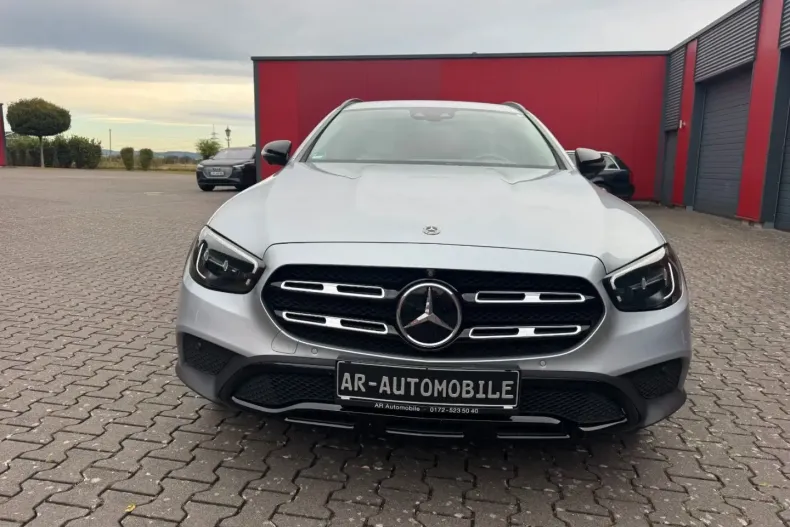 Mercedes-Benz E 220 din 2021 cu 100.000 km - oferta MER112309 - foto 5