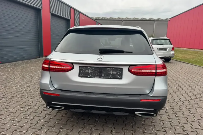 Mercedes-Benz E 220 din 2021 cu 100.000 km - oferta MER112309 - foto 7