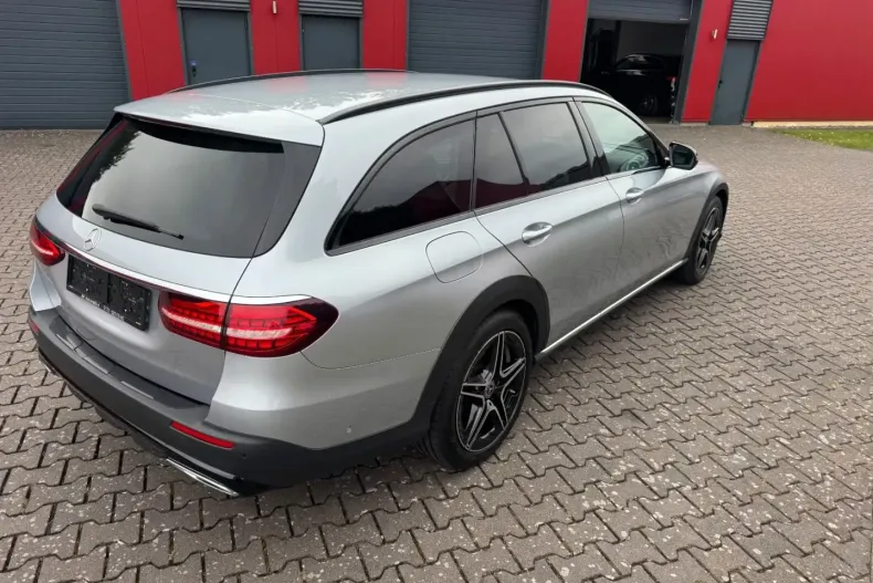 Mercedes-Benz E 220 din 2021 cu 100.000 km - oferta MER112309 - foto 9