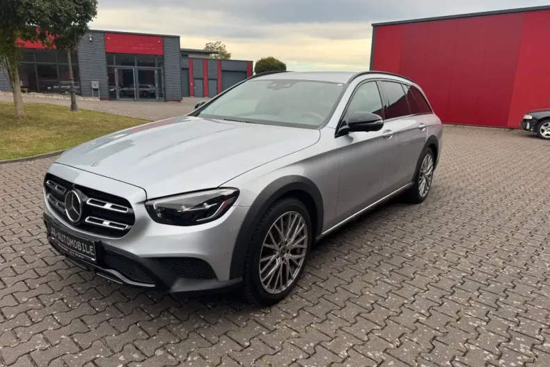 Mercedes-Benz E 220 din 2021 cu 100.000 km - oferta MER112309 - foto 10