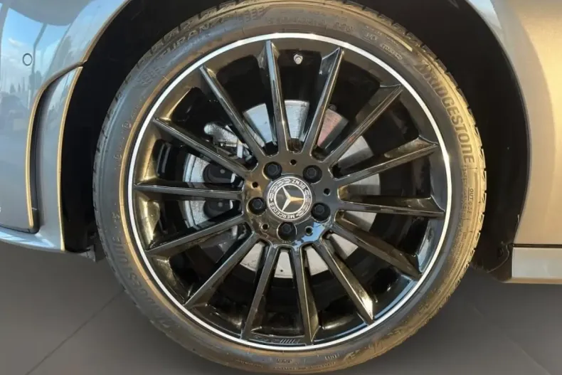 Mercedes-Benz CLA 250 din 2022 cu 41.758 km - oferta MER112310 - foto 8