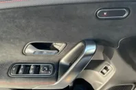 Mercedes-Benz CLA 250 din 2022 cu 41.758 km - oferta MER112310 - foto 14