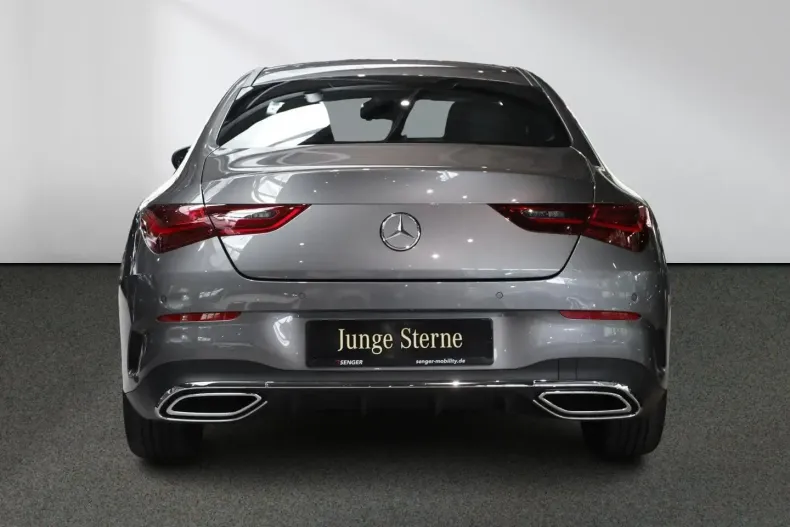 Mercedes-Benz CLA 180 din 2024 cu 14.802 km - oferta MER112312 - foto 3