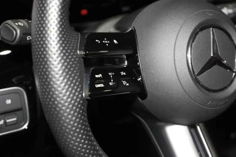 Mercedes-Benz CLA 180 din 2024 cu 14.802 km - oferta MER112312 - foto 10