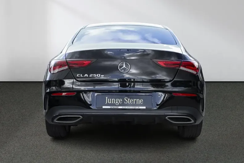 Mercedes-Benz CLA 250 din 2021 cu 70.191 km - oferta MER112319 - foto 3