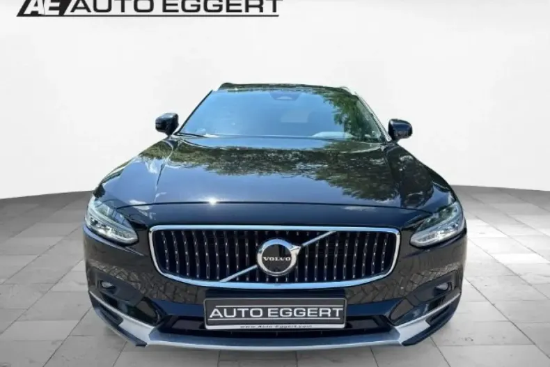 Volvo V90 Cross Country din 2022 cu 59.691 km - oferta VOL112322 - foto 3