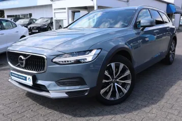 Volvo V90 Cross Country din 2022 - oferta VOL112324