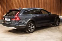Volvo V90 Cross Country din 2022 cu 44.700 km - oferta VOL112326 - foto 3