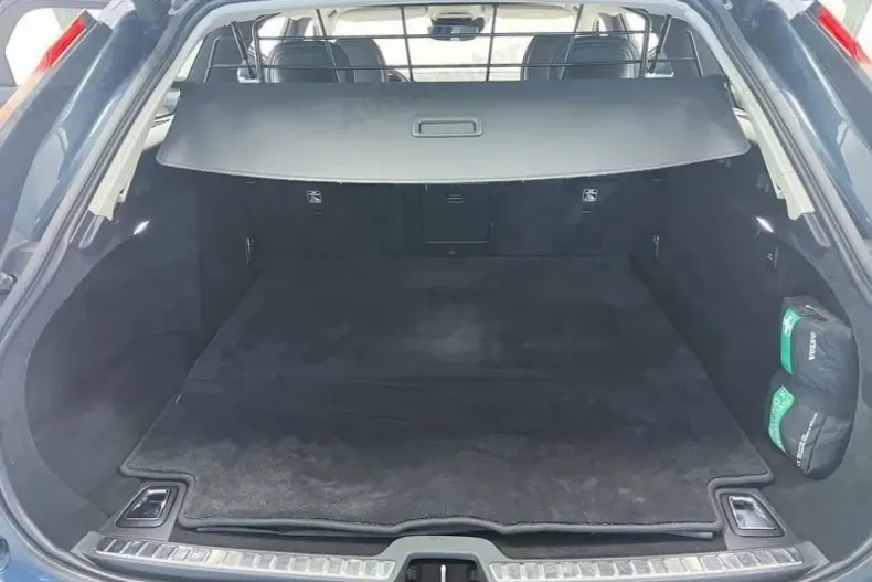 Volvo V90 Cross Country din 2021 cu 91.400 km - oferta VOL112329 - foto 13