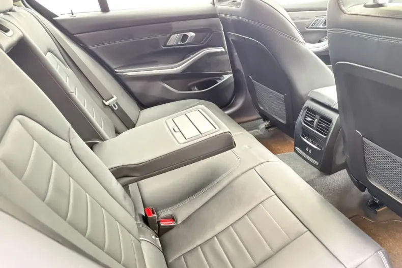 BMW 320 din 2023 cu 35.800 km - oferta BMW112348 - foto 15