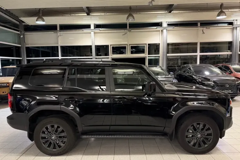 Toyota Land Cruiser din 2024 cu 25.014 km - oferta TOY112349 - foto 5