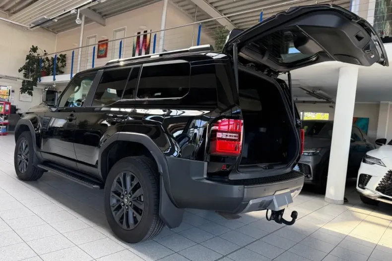 Toyota Land Cruiser din 2024 cu 26.333 km - oferta TOY112352 - foto 8