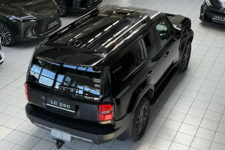 Toyota Land Cruiser din 2024 cu 26.333 km - oferta TOY112352 - foto 11