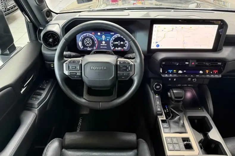 Toyota Land Cruiser din 2024 cu 26.333 km - oferta TOY112352 - foto 12