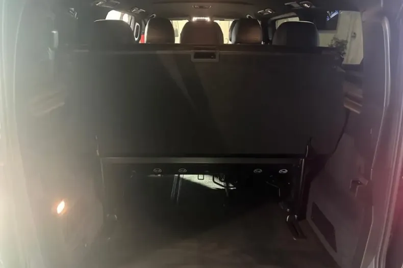 Mercedes-Benz V 300 din 2025 cu 25.000 km - oferta MER112353 - foto 15