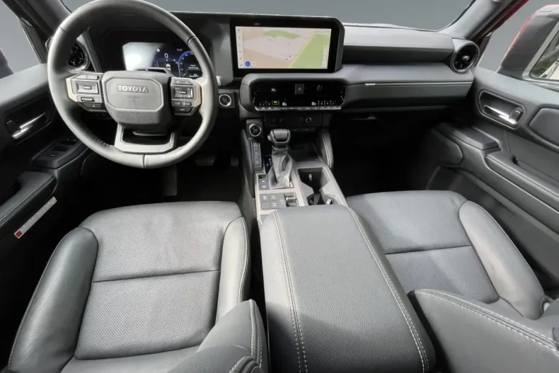 Toyota Land Cruiser din 2024 cu 13.684 km - oferta TOY112361 - foto 9