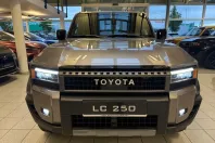 Toyota Land Cruiser din 2024 cu 4.280 km - oferta TOY112362 - foto 3