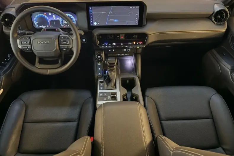 Toyota Land Cruiser din 2024 cu 4.280 km - oferta TOY112362 - foto 10