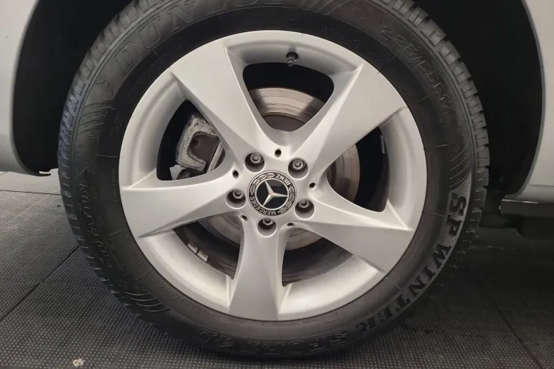 Mercedes-Benz V 250 din 2023 cu 24.680 km - oferta MER112366 - foto 12