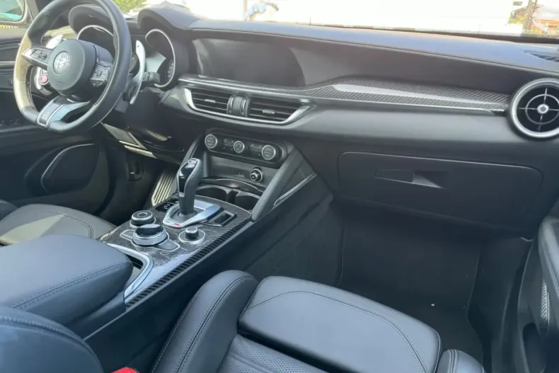 Alfa Romeo Stelvio din 2024 cu 10.000 km - oferta ALF112368 - foto 11