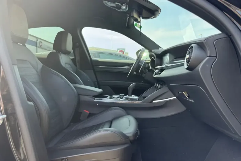 Alfa Romeo Stelvio din 2024 cu 10.000 km - oferta ALF112368 - foto 17