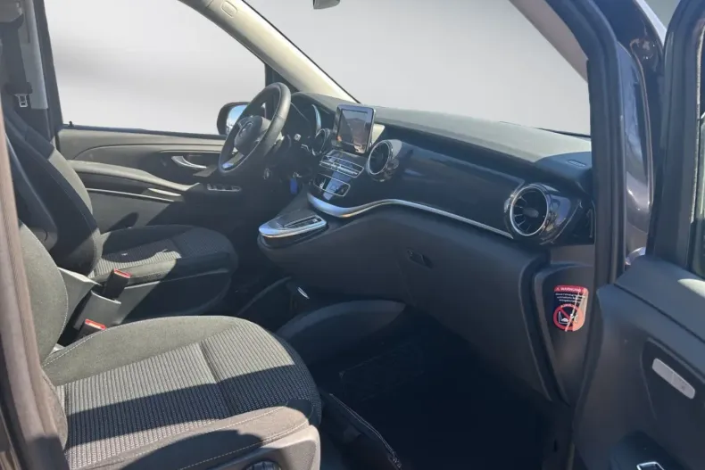 Mercedes-Benz V 220 din 2023 cu 27.700 km - oferta MER112369 - foto 9