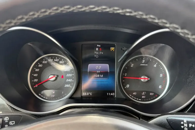 Mercedes-Benz V 220 din 2024 cu 10.814 km - oferta MER112371 - foto 19